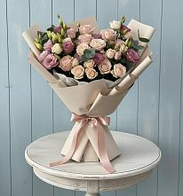 Букет цветов из:  Розы и Лизиантусы в Ивановской