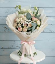 Букет цветов из:  Розы и Лизиантусы в Ивановской