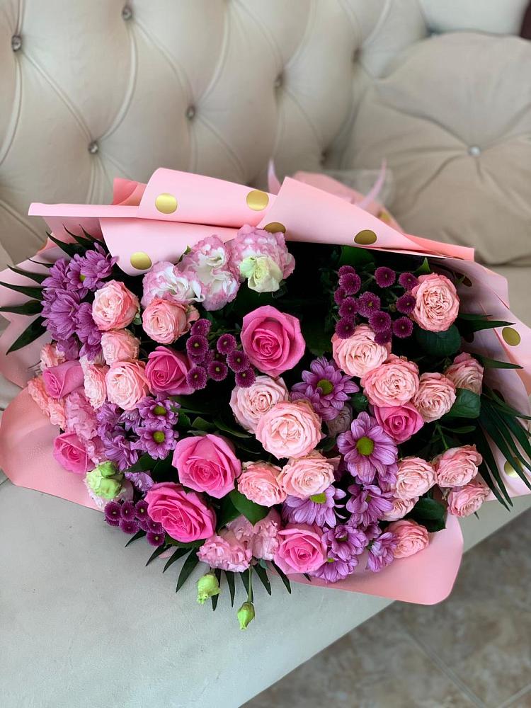 Букет цветов из: Хризантемы, Розы и Лизиантусы в Ивановской