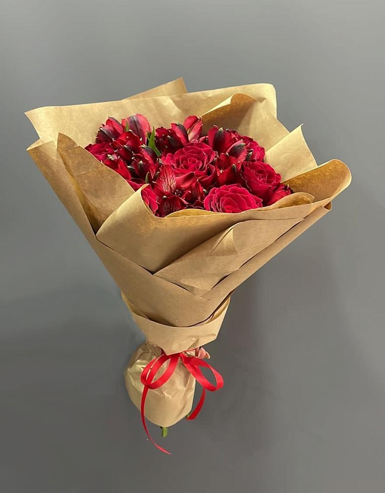 Букет цветов из: Альстромерии и Розы в Ивановской