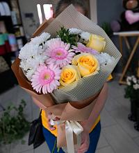 Букет цветов из:  Герберы, Розы и Хризантемы в Ивановской