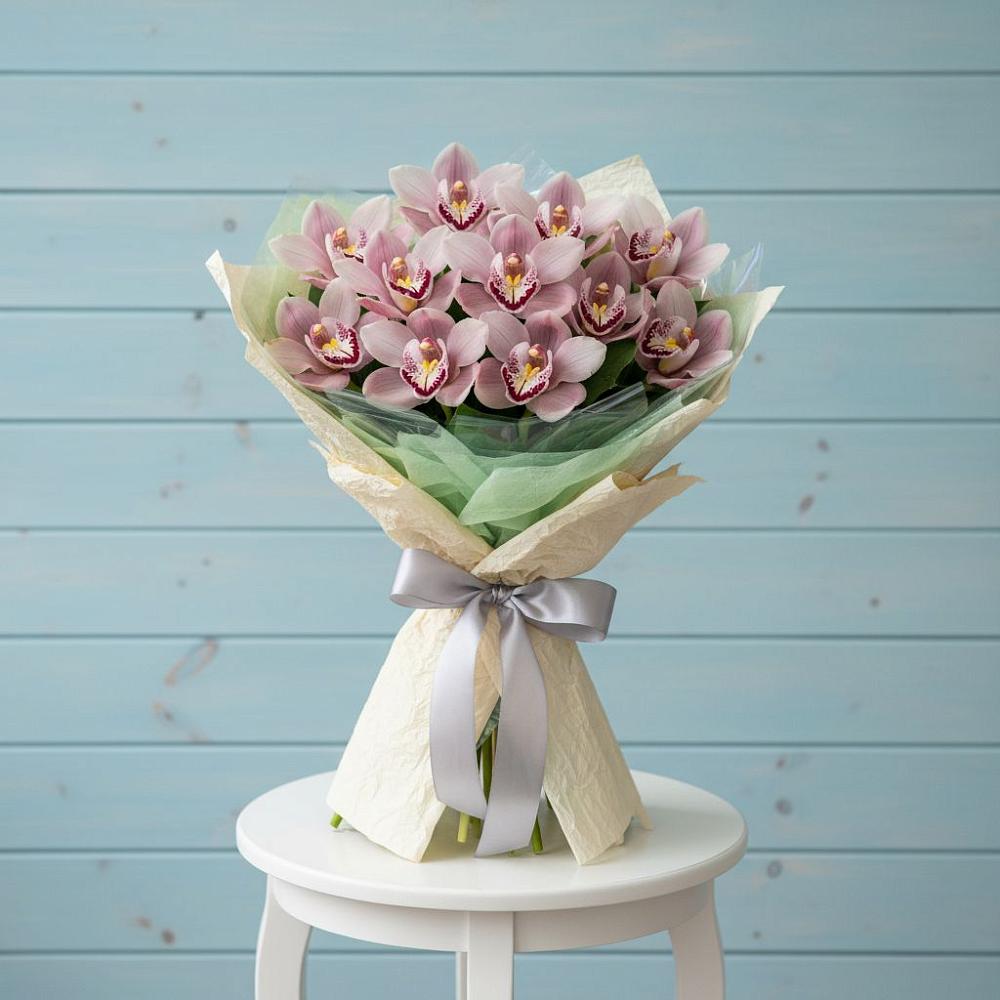 Букет цветов из: Орхидеи и Розы в Ивановской