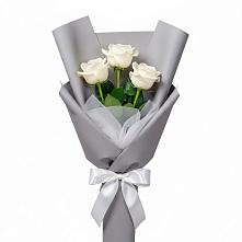 Букет 3 белые розы в Ивановской
