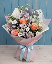 Букет цветов из:  Лизиантусы, Розы, Альстромерии и Гипсофила в Ивановской