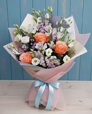 Букет цветов из:  Лизиантусы, Розы, Альстромерии и Гипсофила в Ивановской