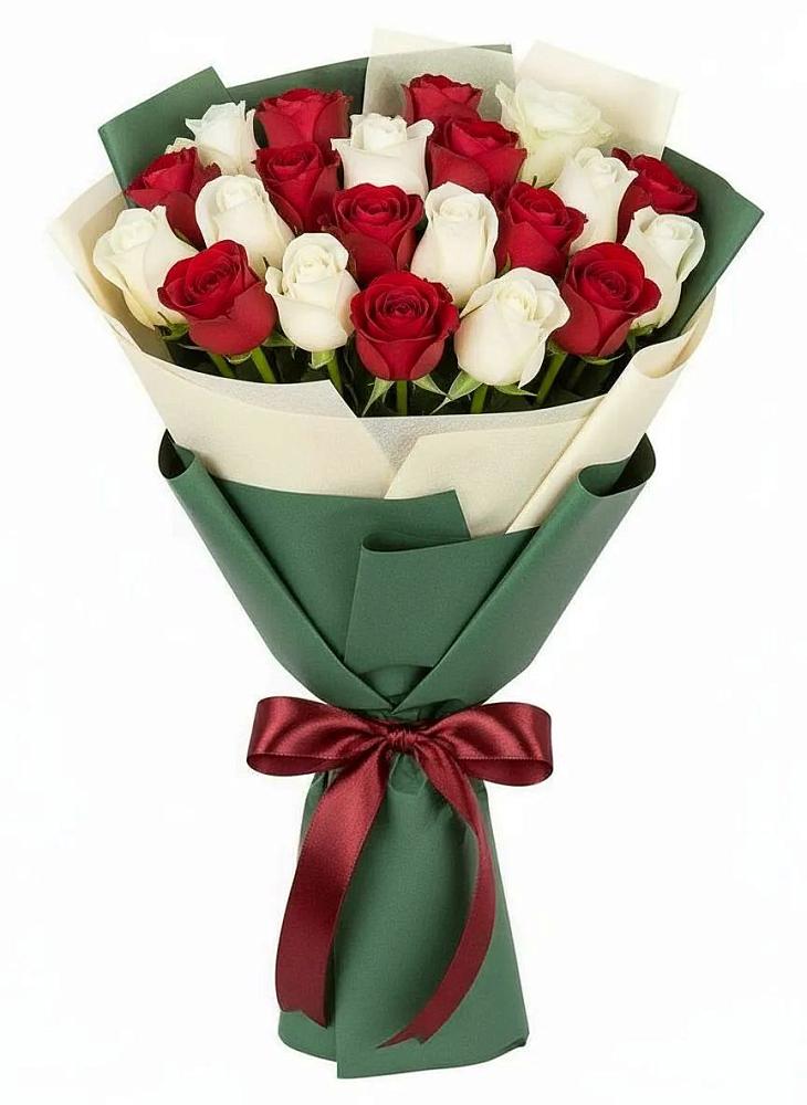 Букет Микс из красных и белых роз в Ивановской