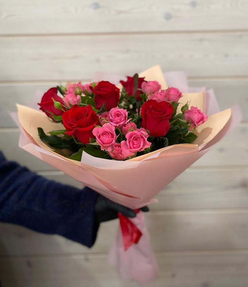 Букет цветов из: Розы в Ивановской