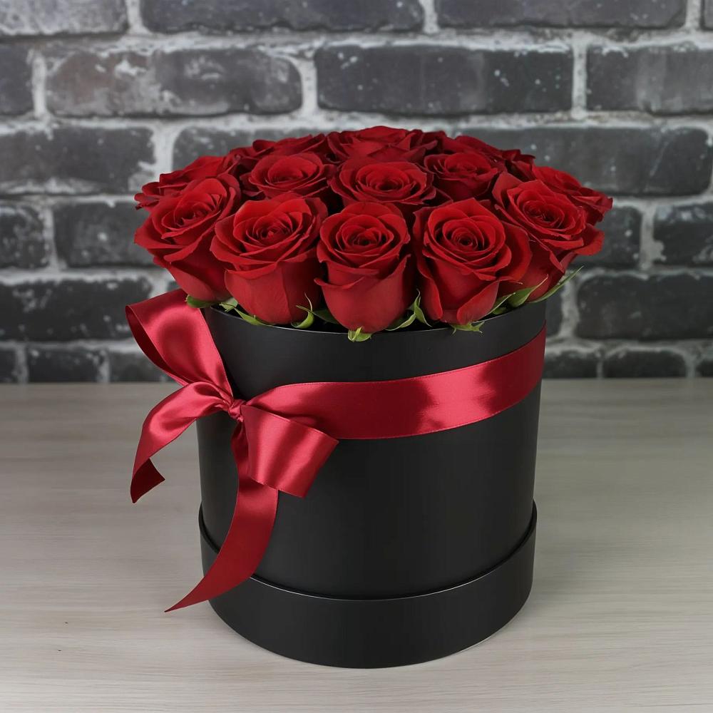 Цветочная композиция из Розы в шляпной коробке в Ивановской