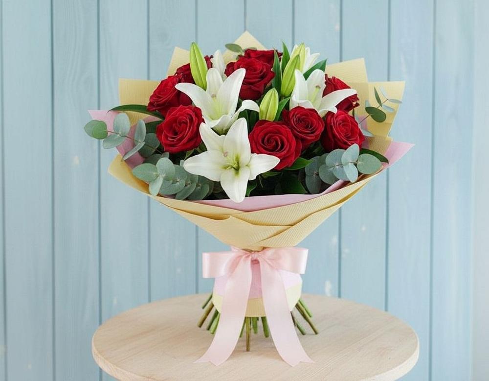 Букет цветов из: Лилии и Розы в Ивановской